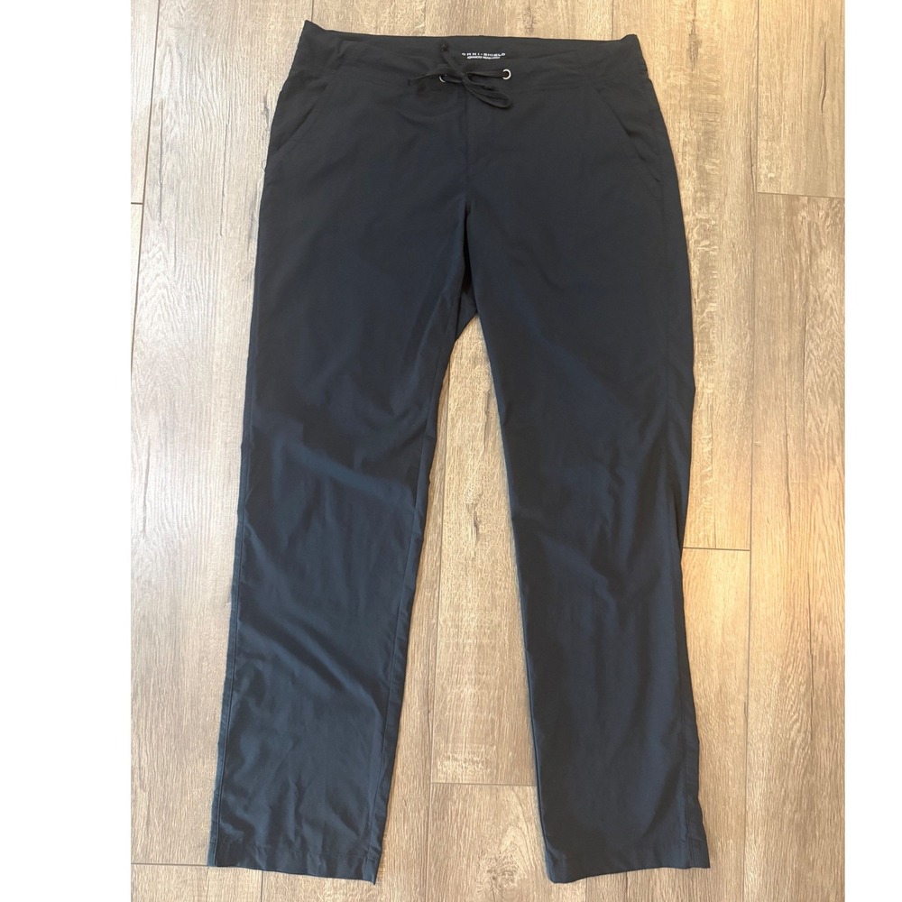 Columbia Omni-Shield Pants Womens Medium Black Hiking Outdoor Trail Straight Leg